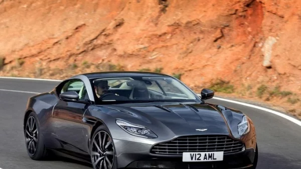 Прекрасен дизайн и 600 к.с. от Aston Martin DB11