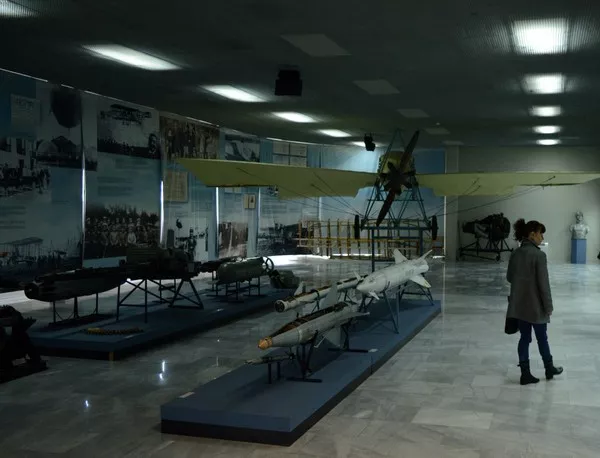 Установяват щетите и причините за пожара в Музея на авиацията в Крумово