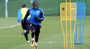 Арсенал се прицели в още един от Лестър