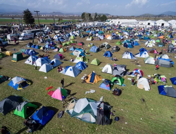 Гърция: До 2 седмици ще опразним Идомени