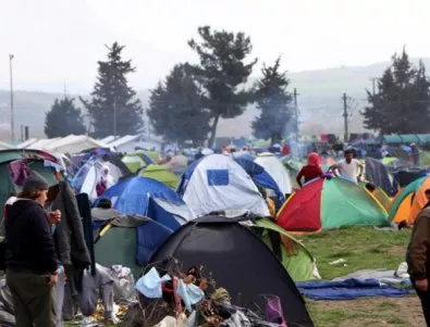 Пожар избухна в бежански лагер на гръцкия остров Лесбос