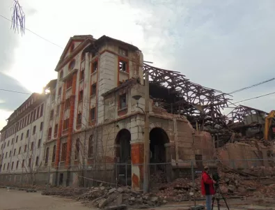 В Пловдив продължават с плана да строят хотел на мястото на 