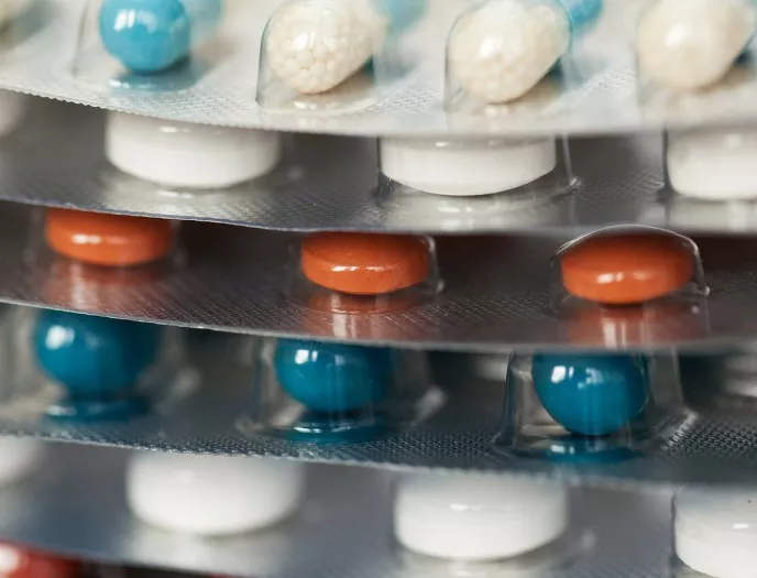 НПО: Чиновници ще определят кои болници да разполагат с нови лекарства