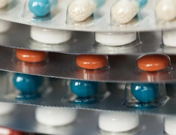Британски учени за антибиотиците: Трябва да се спират по-рано от общоприетото