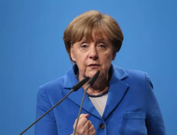 Меркел позволи на Турция да разследва германски комик, обидил Ердоган