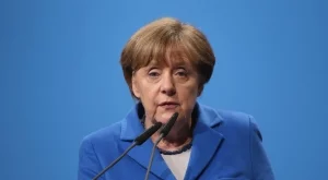 Меркел: Санкциите срещу Русия да бъдат обвързани с Минските споразумения