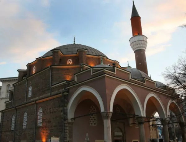 Мюфтийството иска повече джамии в София, мюсюлманите се увеличавали ежедневно