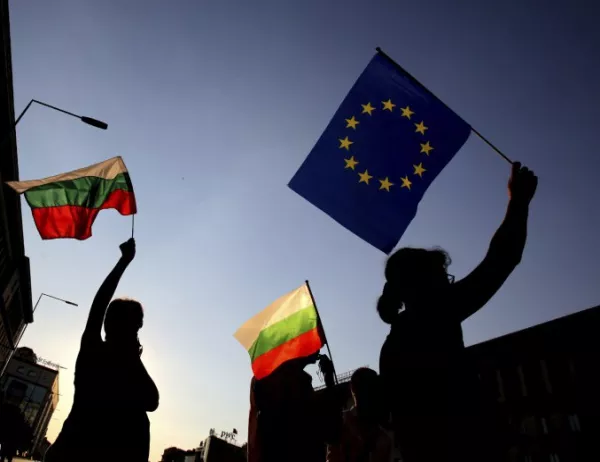 55% от българите подкрепят членството в ЕС