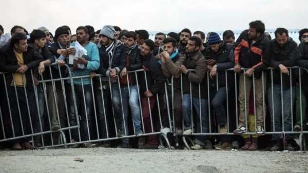 Турция стреля по бежанци, твърдят западни източници