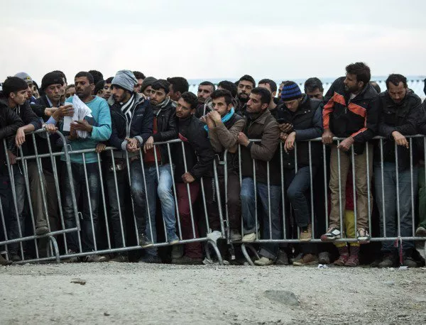Словения: Нова мигрантска вълна би довела до конфликти на Балканите