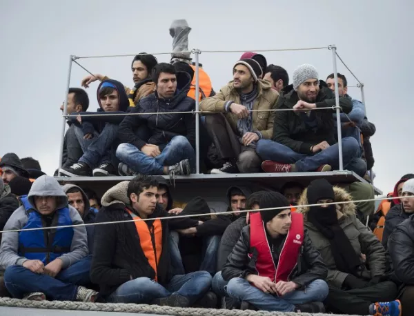 Гръцката държавна телевизия пусна за бежанците емисии на арабски език