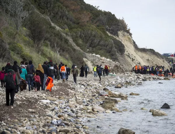 Гръцкият министър по миграцията отхвърли призивите за политика на открити граници