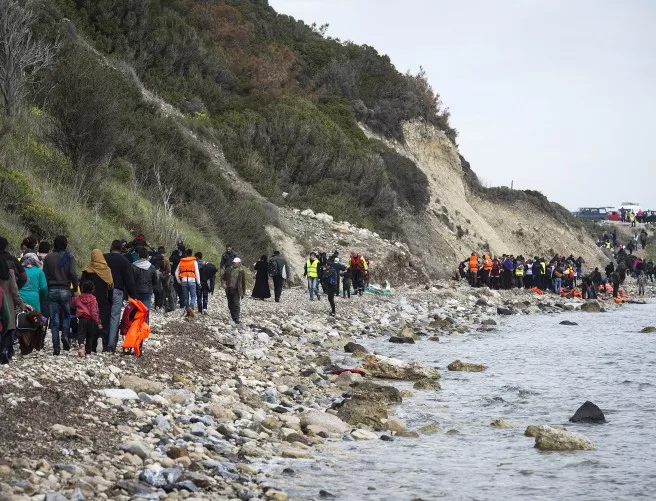 В Гърция осъдиха трафиканти на бежанци на 17 века затвор