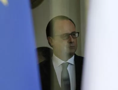 Френският парламент се готви да започне процедура по импийчмънт на Оланд