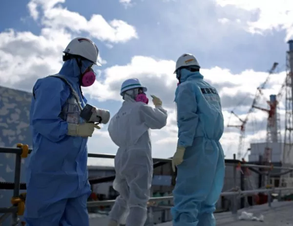 За пръв път - стартира изваждане на ядрено гориво от поразен реактор във "Фукушима"