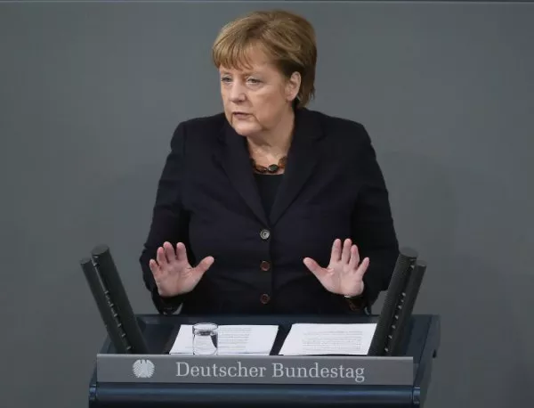 Меркел: Ще подкрепим Франция в борбата срещу тероризма