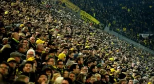 Смърт на трибуните вгорчи успех на Дортмунд