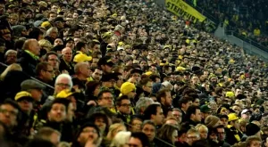 ВИДЕО: Феновете на Борусия почетоха по феноменален начин кончината на свой събрат