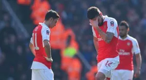 Йозил на линия за двубоя срещу Суонзи