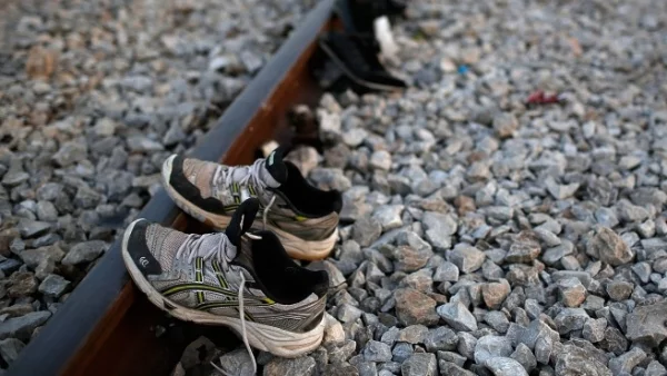 Влак блъсна кола край Благоевград, пострадало е тричленно семейство