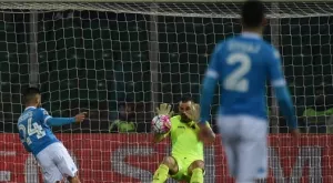 Незабележим Чочев при загуба от Наполи (ВИДЕО)