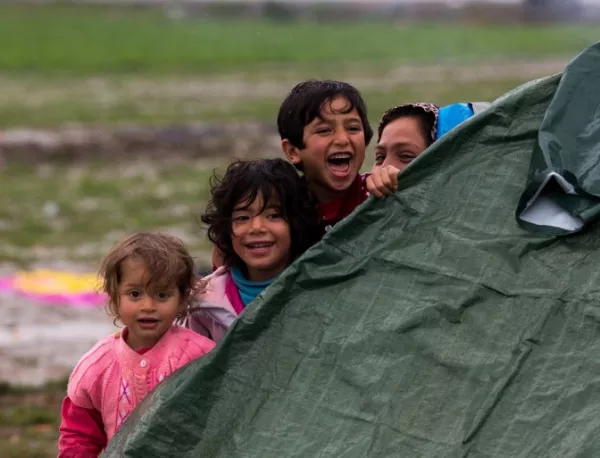 Броят на поискалите убежище в Европа самотни деца се е учетворил