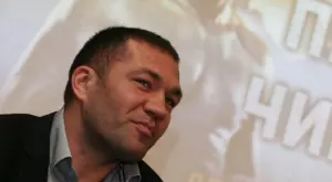 Кобрата: Посвещавам шанса си да се бия за световните титли на баща ми и на българите