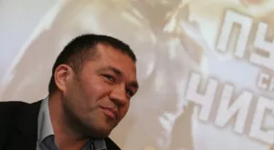 Кобрата: Най-силната страна на Чисора е правенето на шоу преди двубоя