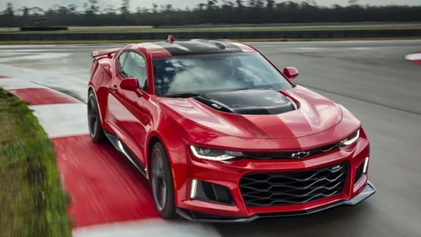 Chevy показа злобния Camaro ZL1 с 640 к.с. (видео)