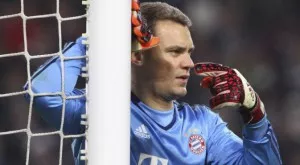 След половин година далеч от футбола Нойер пак тренира пълноценно