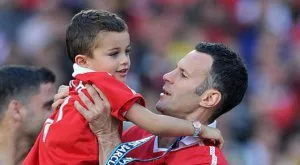 Гигс напуска Манчестър Юнайтед, за да поеме отбор в Англия