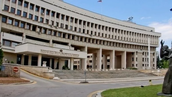 МВнР: Американските удари в Сирия са част от усилията за решаване на проблема с химическите оръжия