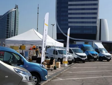 Renault заздравява лидерството си с бранда Renault PRO+