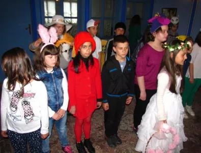 Пролетта в Асеновград бе посрещната от „мало и голямо“