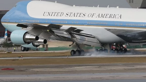 "Боинг" сключи сделка да изгради новия Air Force 1