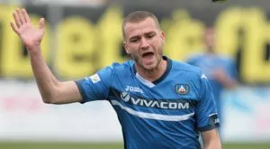 Нов договор чака Венци Христов