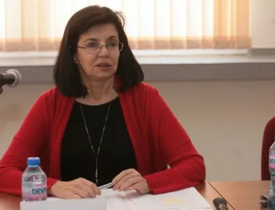 Кунева: В училище няма място за религиозни манифестации