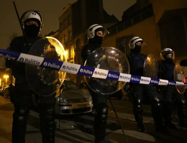 Белгия обмисля да разреши на полицията да обискира терористите и през нощта