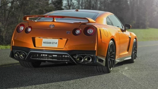 Nissan не се отказва от GT-R и 370Z въпреки кризата