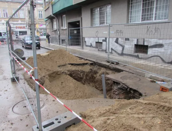 Жилищни блокове в Русе се сриват заради некадърност на строителите