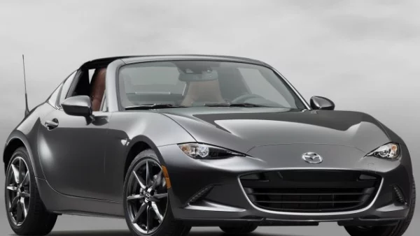 Това е красота: Mazda MX-5 RF (видео)
