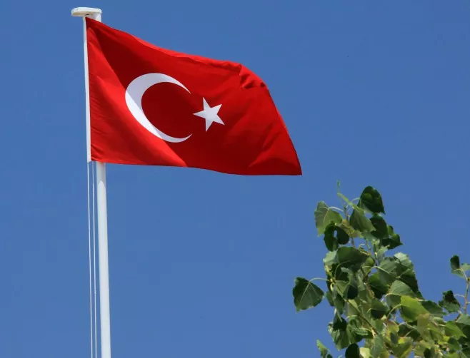 Визовата либерализация за Турция се отлага заради преврата и кюрдската криза