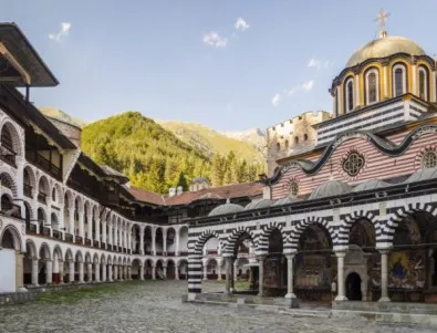 Отварят резервен паркинг до Рилския манастир за Великден