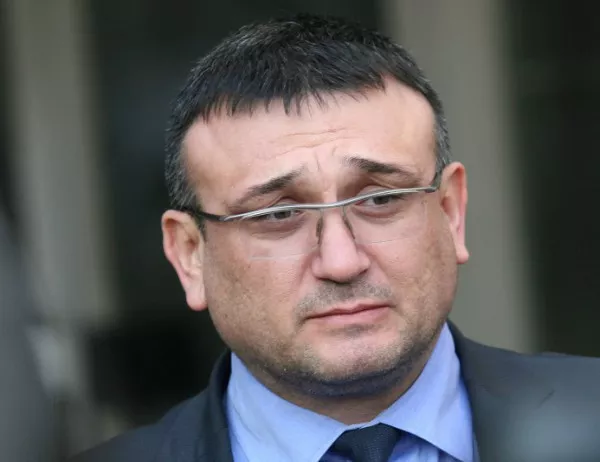Маринов отрече да има замесени политици в схемата с ТЕЛК, защити лекарите