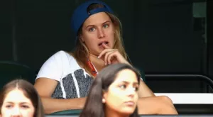 СНИМКА: Стара тръпка гледа изявите на Григор срещу Мъри