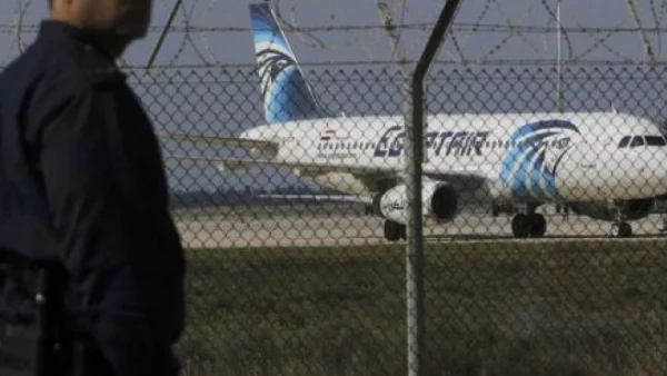 Полицията не откри експлозиви на отвлечения самолет на EgyptAir