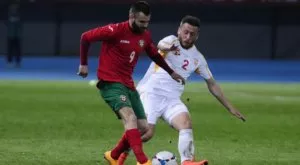 {{ otherArticle[0].article.title }}