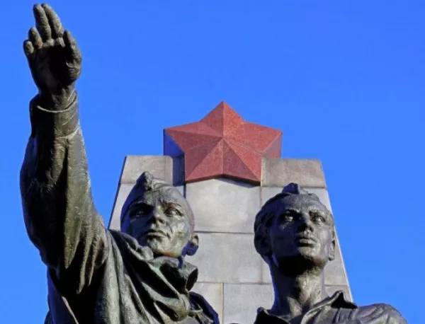 В Полша смятат да демонтират над 500 съветски паметници