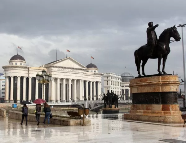 Македония спира договора за скулптурата на Майка Тереза