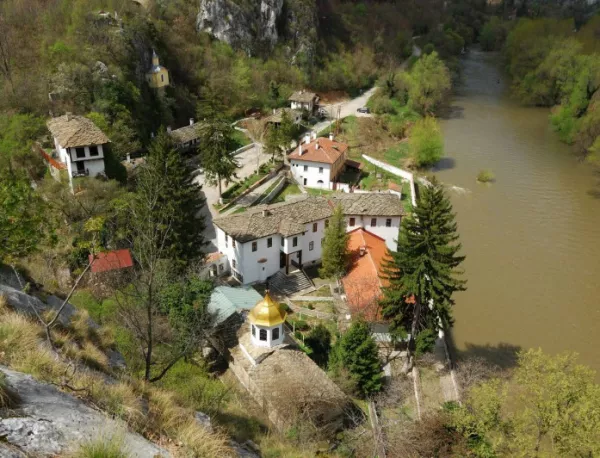 7-те най-красиви манастира в България